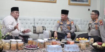 Kapolres Metro Jakarta Timur Kombes Pol Leonardus Simarmata Bersilaturahmi ke Pompes Al Hamid