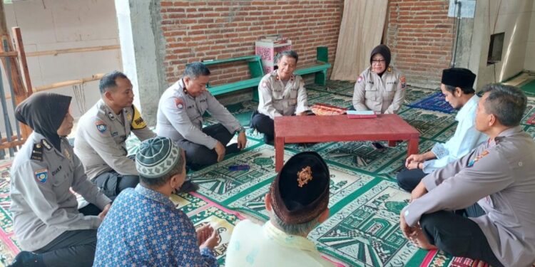 Polresta Malang Kota Serahkan Bantuan Dana Pembangunan Masjid Baiturrahman Sukun