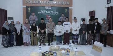 Polres Kediri Kota Gelar Lomba Pidato Bahasa Jawa Santri Jelang Hari Bhayangkara Ke 77