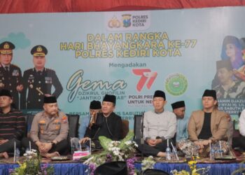 Jelang Hari Bhayangkara ke-77, Polres Kediri Kota Gelar Dzikrul Ghofilin Bersama Ribuan Jama’ah
