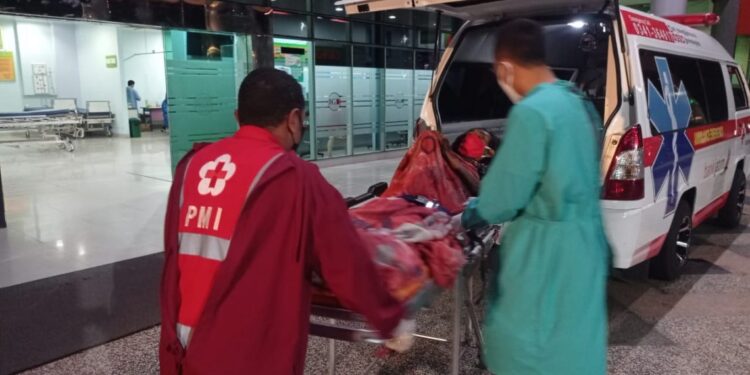 Kapolresta malang kota bantu warga yang lumpuh ke RSSA