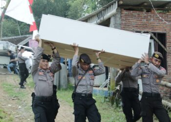 Keutamaan Membangun Masjid Walau Hanya Memberi Satu Bata