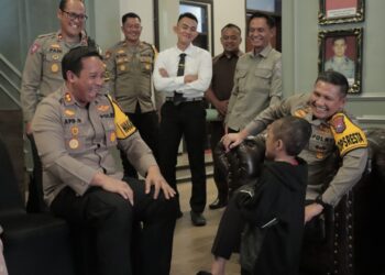 Pingin Jadi Polisi, DN Bocah Korban Penganiayaan Kunjungi Polresta Malang Kota