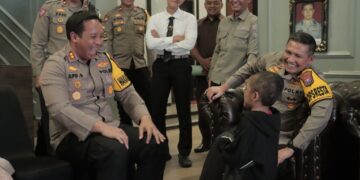Pingin Jadi Polisi, DN Bocah Korban Penganiayaan Kunjungi Polresta Malang Kota