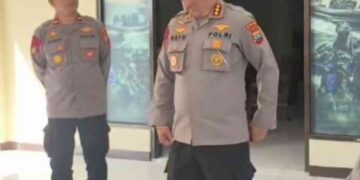 Media Muslim : Jumat Berkah Polairud Polda Sulut, Dirpolairud Bagikan Bantuan Langsung ke Warga